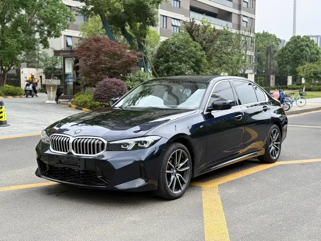BMW 3 Series — фото 1