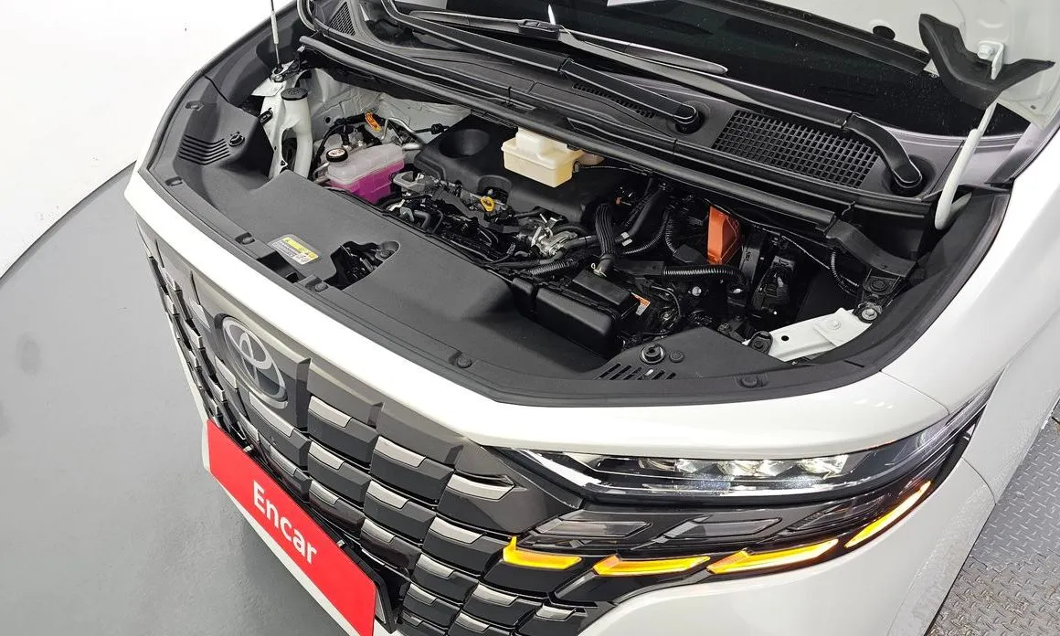 Toyota Alphard — фото 3