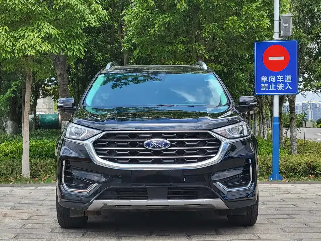 Ford Edge — фото 2