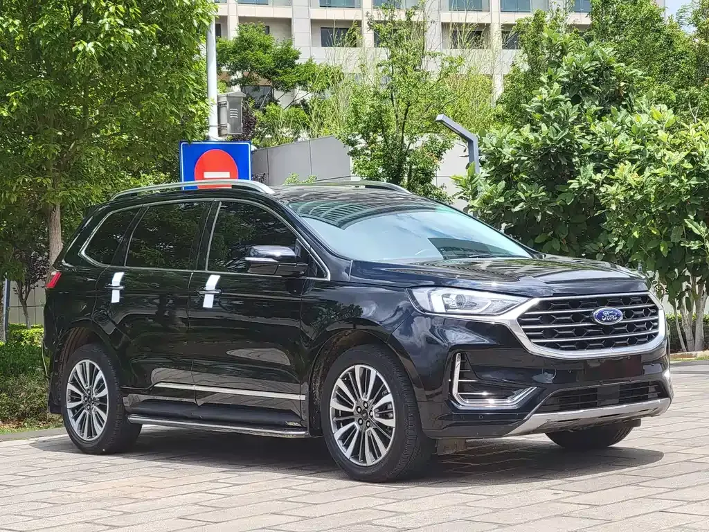 Ford Edge — фото 4