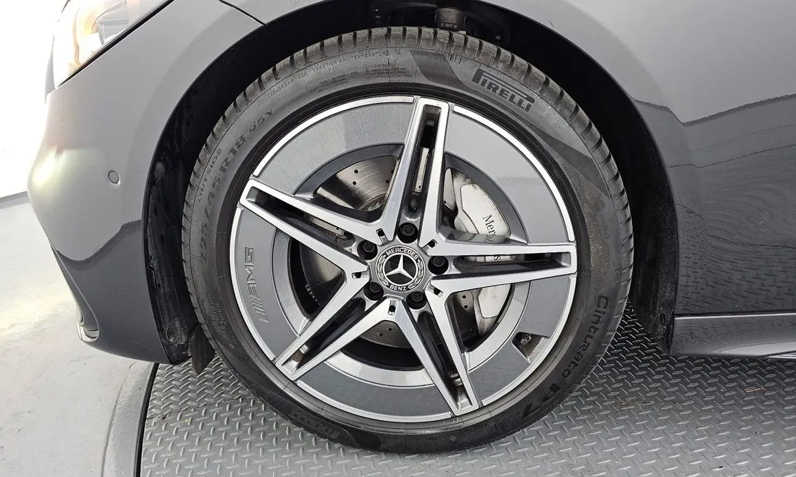Mercedes-Benz C-Class 2025 из KR, фото 8