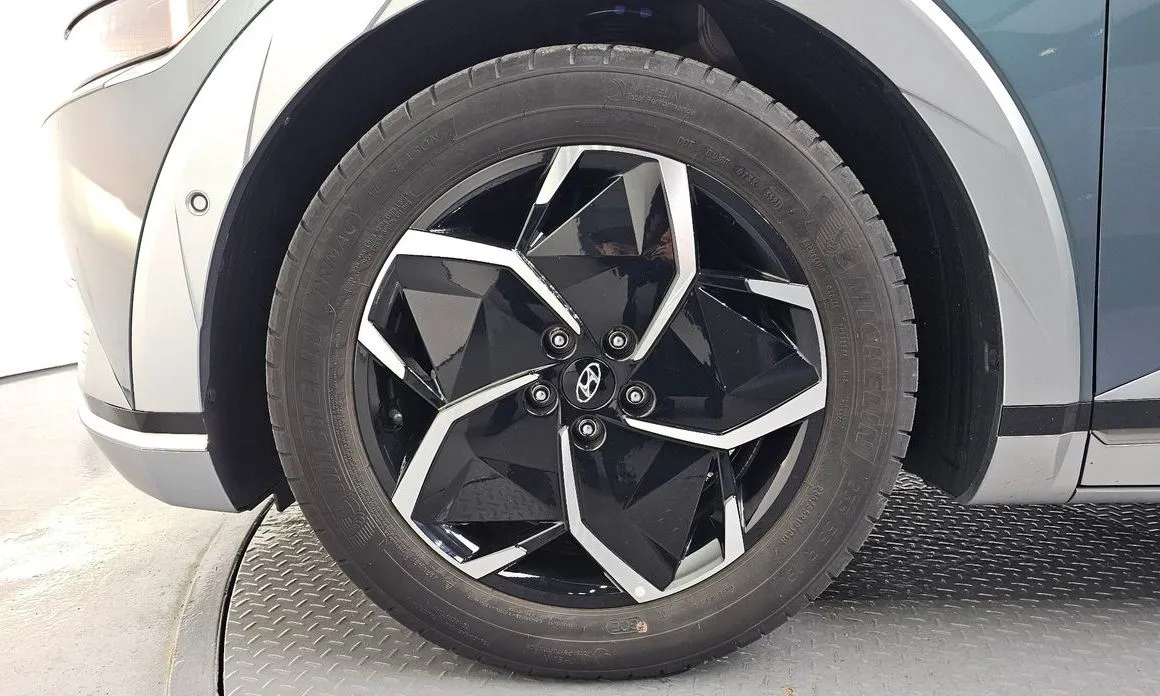 Hyundai Ioniq5 — фото 8