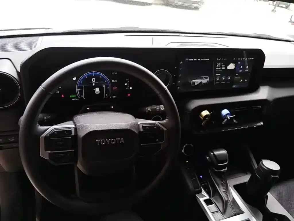 Toyota Prado 2024 из CN, фото 3