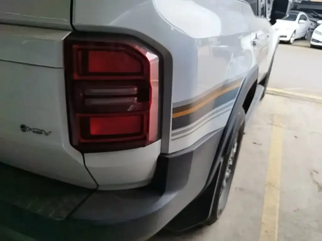 Toyota Prado 2024 из CN, фото 8