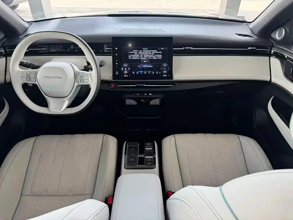 Honda e:NP2 2025 из CN, фото 2