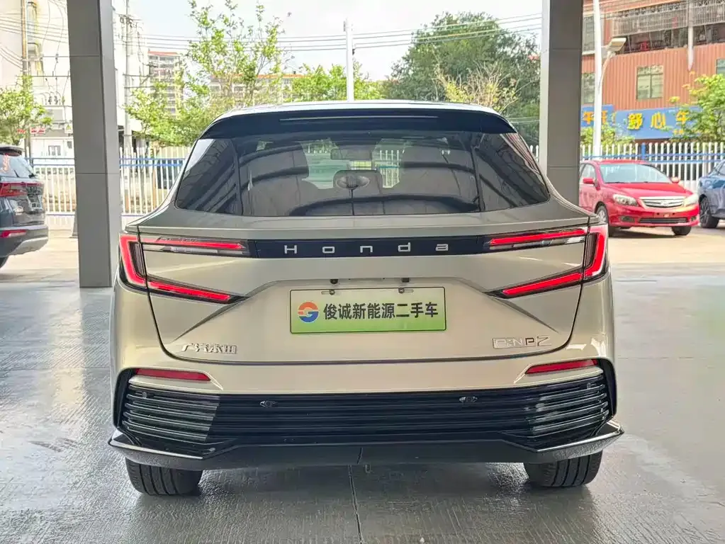 Honda e:NP2 2025 из CN, фото 9