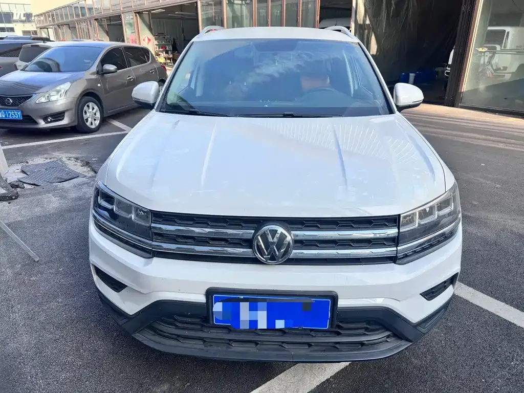 Volkswagen Tharu — фото 8