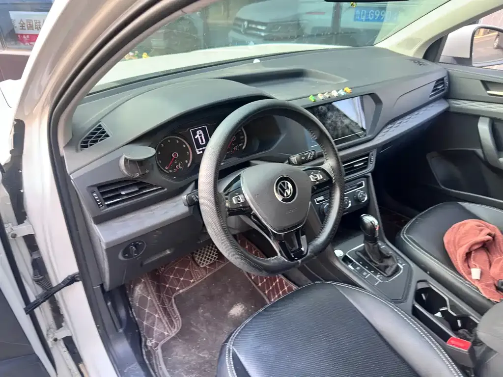 Volkswagen Tharu — фото 2