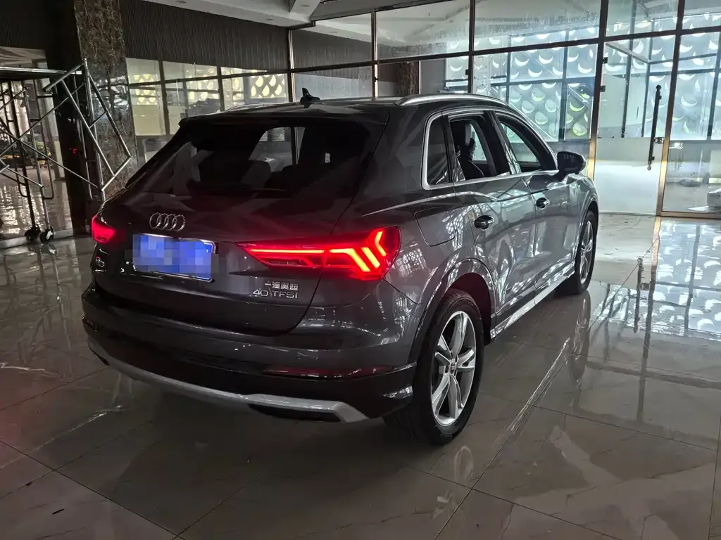 Audi Q3 — фото 3