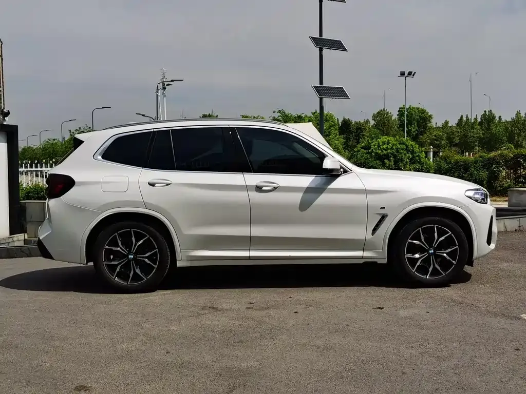 BMW X3 — фото 2