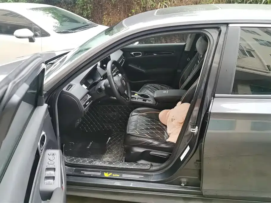 Honda Civic — фото 4