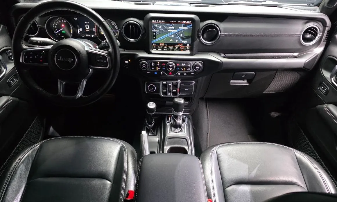 Jeep Wrangler 2022 из KR, фото 4