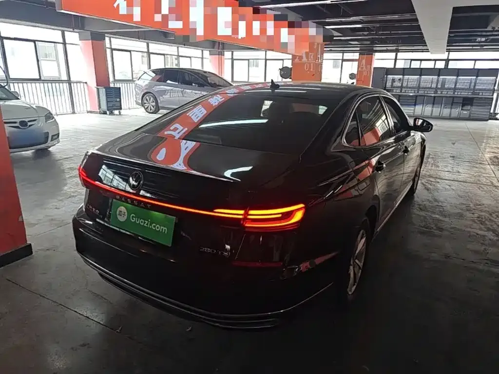 Volkswagen Passat — фото 4