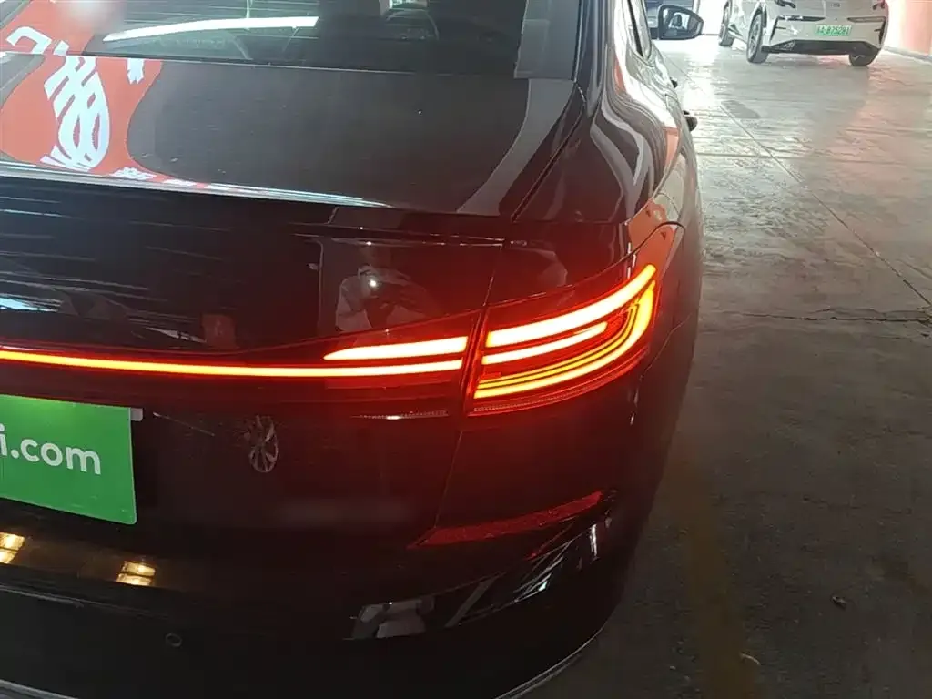 Volkswagen Passat — фото 8