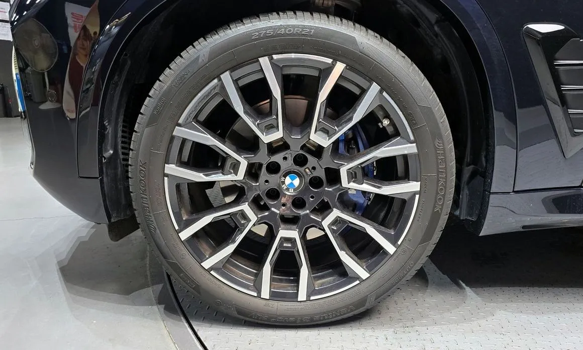 BMW X5 — фото 10