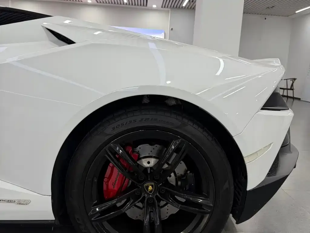 Lamborghini Huracan — фото 2