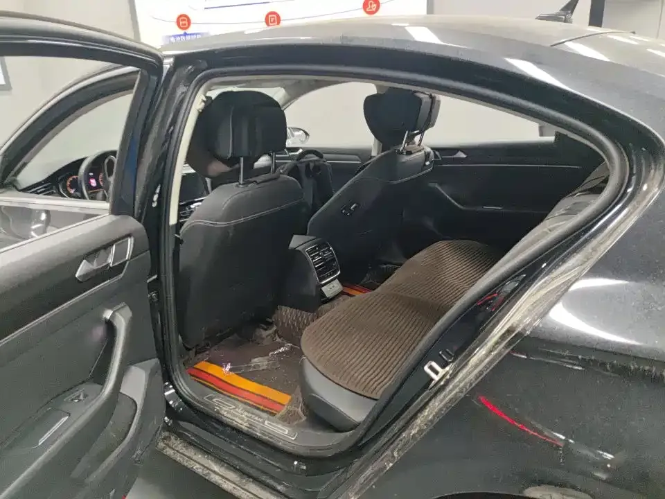 Volkswagen Magotan 2022 из CN, фото 2