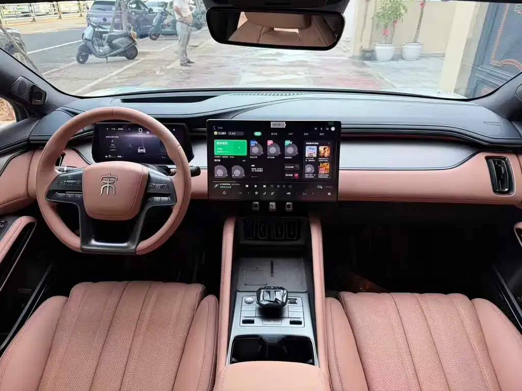 BYD L EV 2024 из CN, фото 2