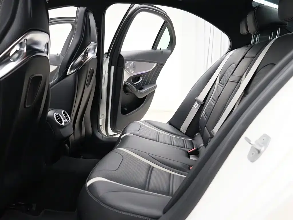 Mercedes-Benz C-Class AMG — фото 6