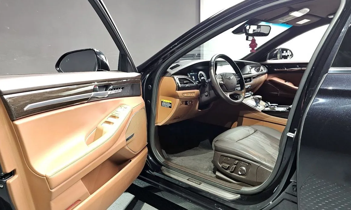 Genesis G90 2021 из KR, фото 2