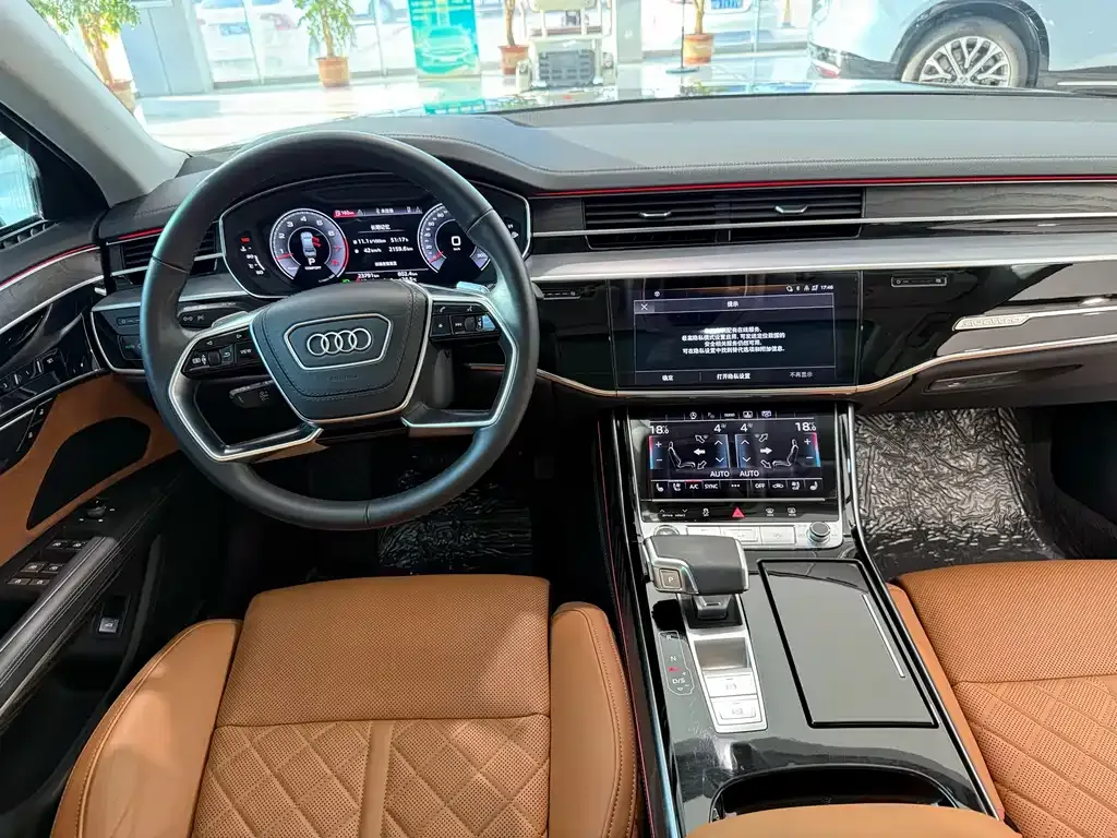 Audi A8 — фото 6