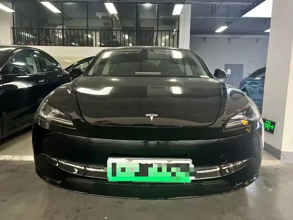 Tesla Model 3 — фото 2