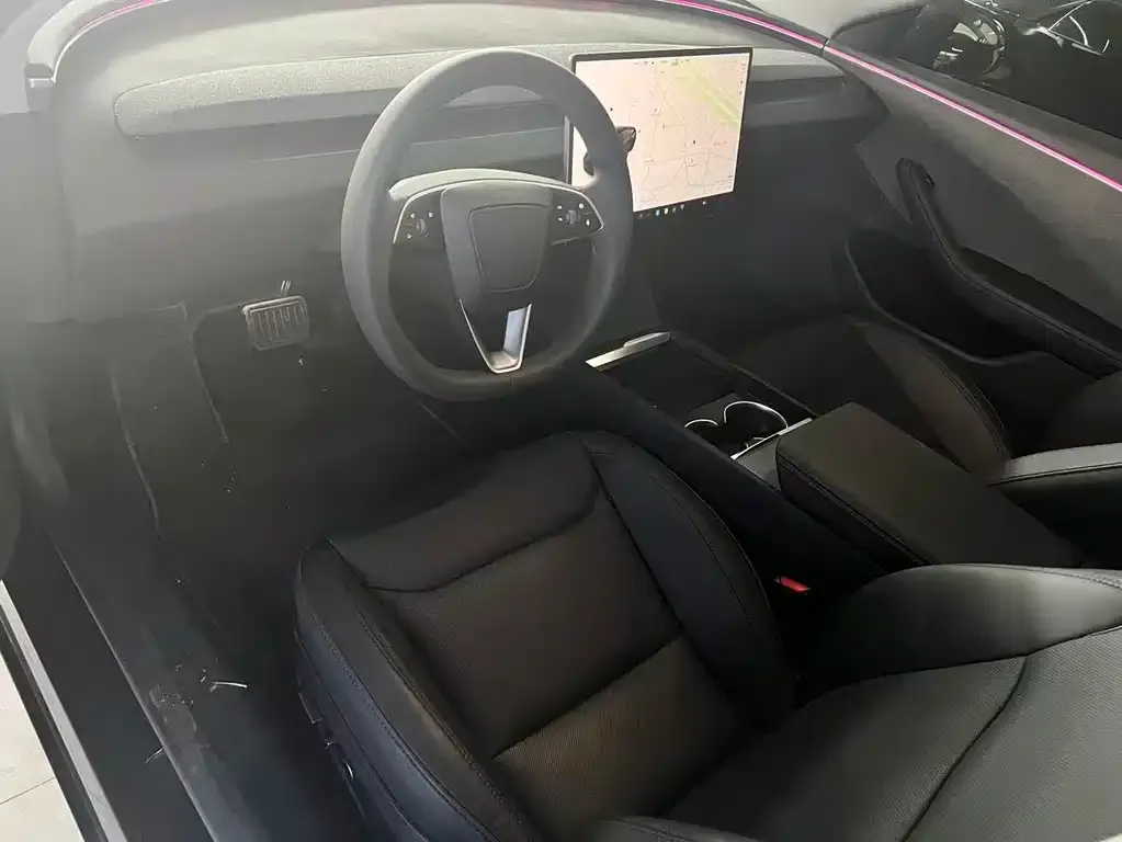 Tesla Model 3 — фото 4