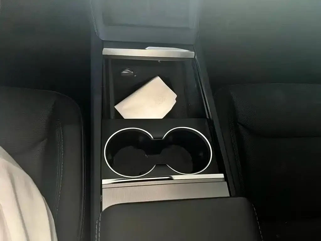 Tesla Model 3 — фото 6