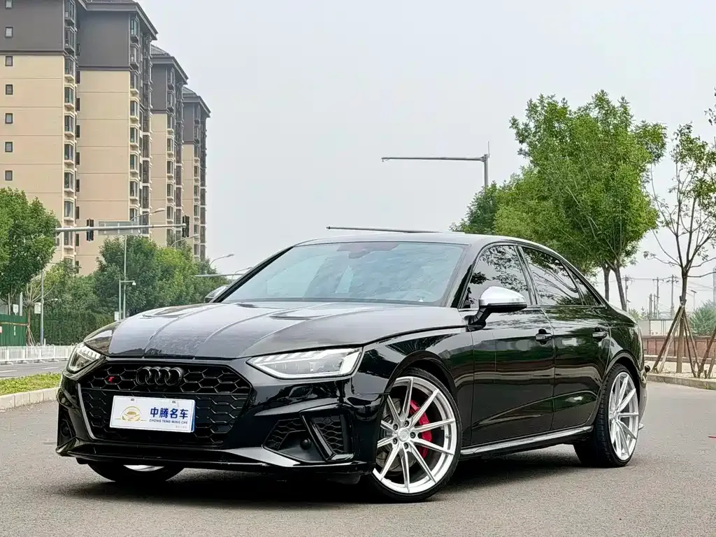 Audi S4