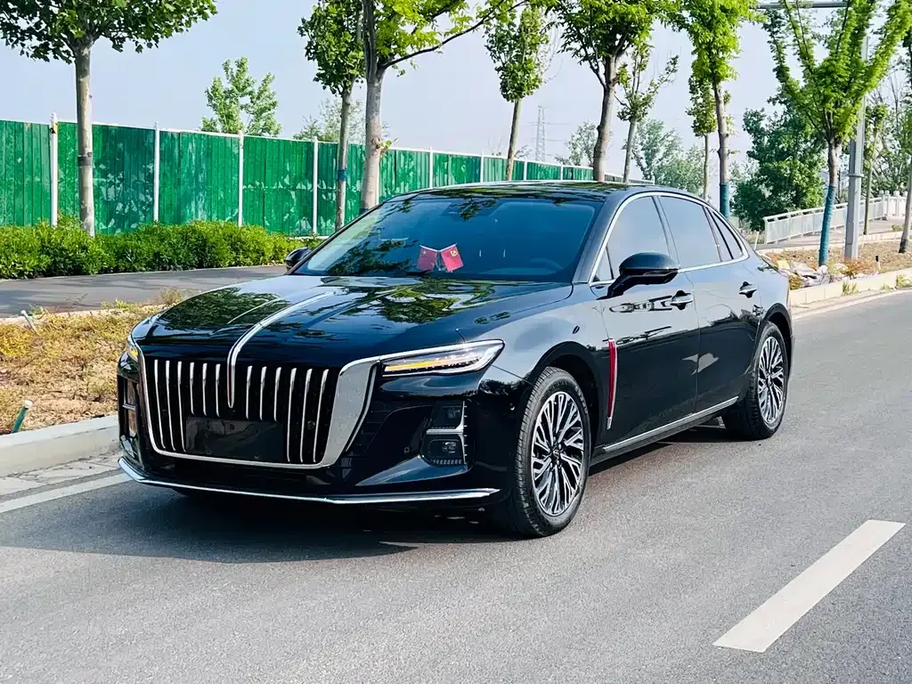 Hongqi H5 — фото 1