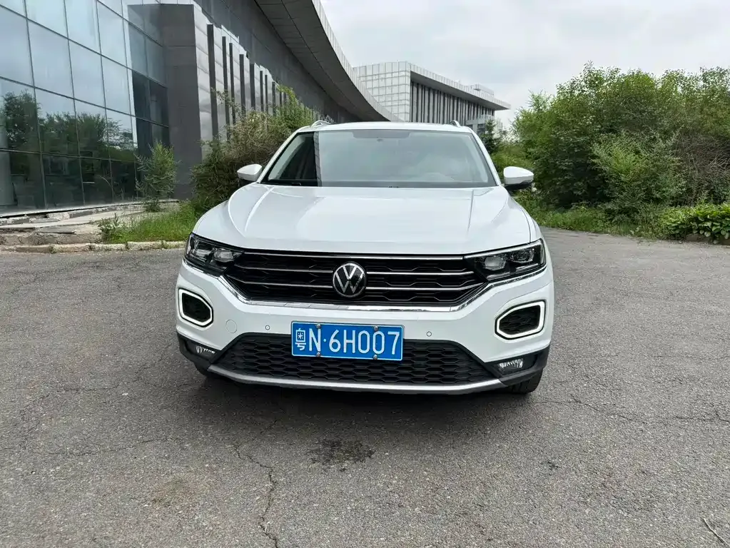 Volkswagen T-Roc — фото 5