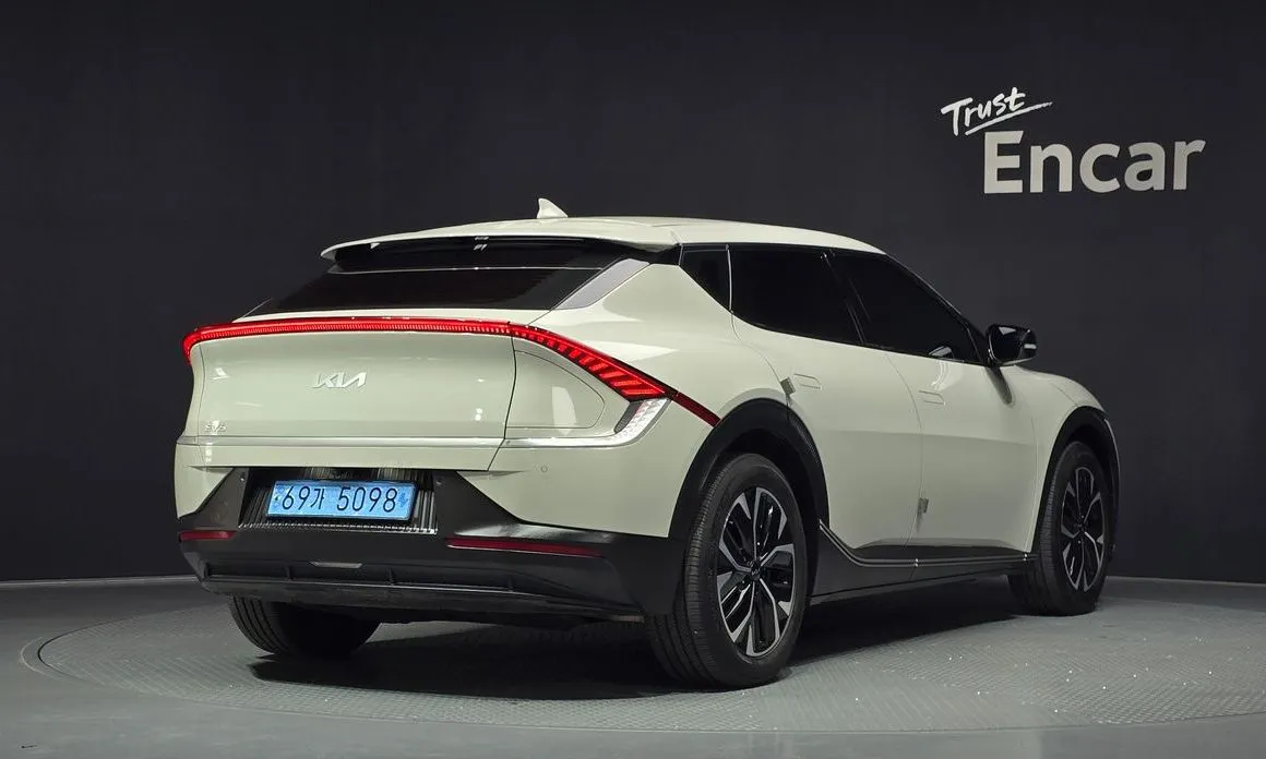 Kia EV6 2022 из KR, фото 2