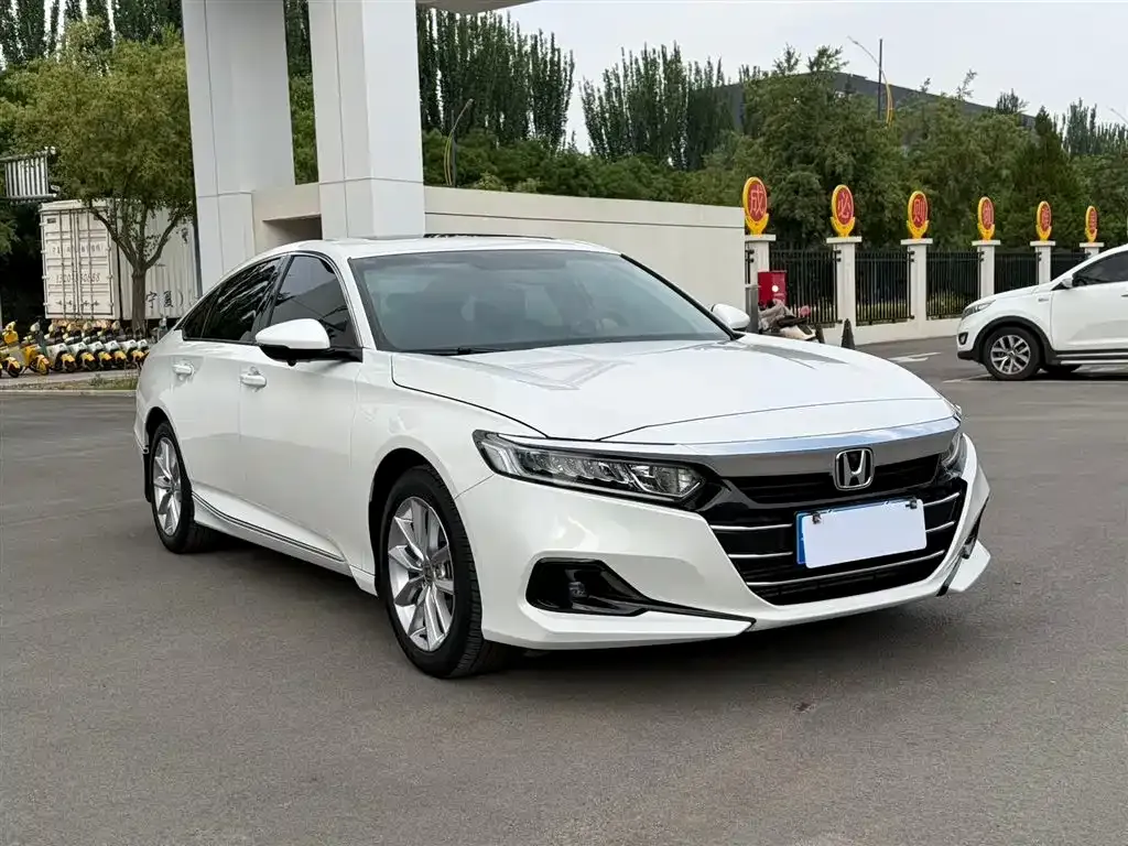 Honda Accord — фото 3