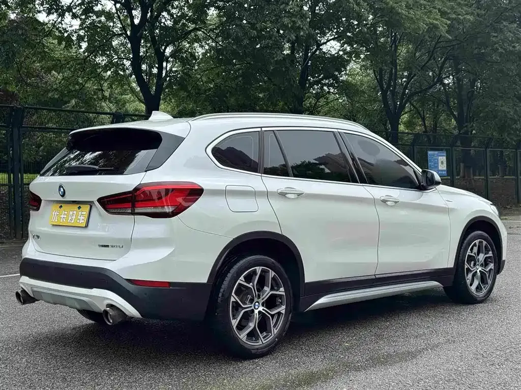 BMW X1 — фото 7