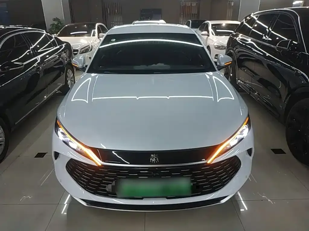 BYD Qin L — фото 9