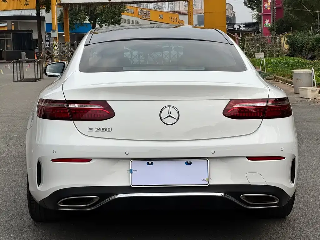 Mercedes-Benz E-Class (Import) — фото 8