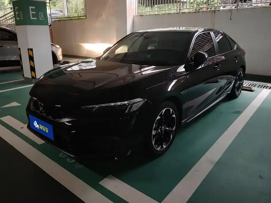 Honda Civic — фото 1