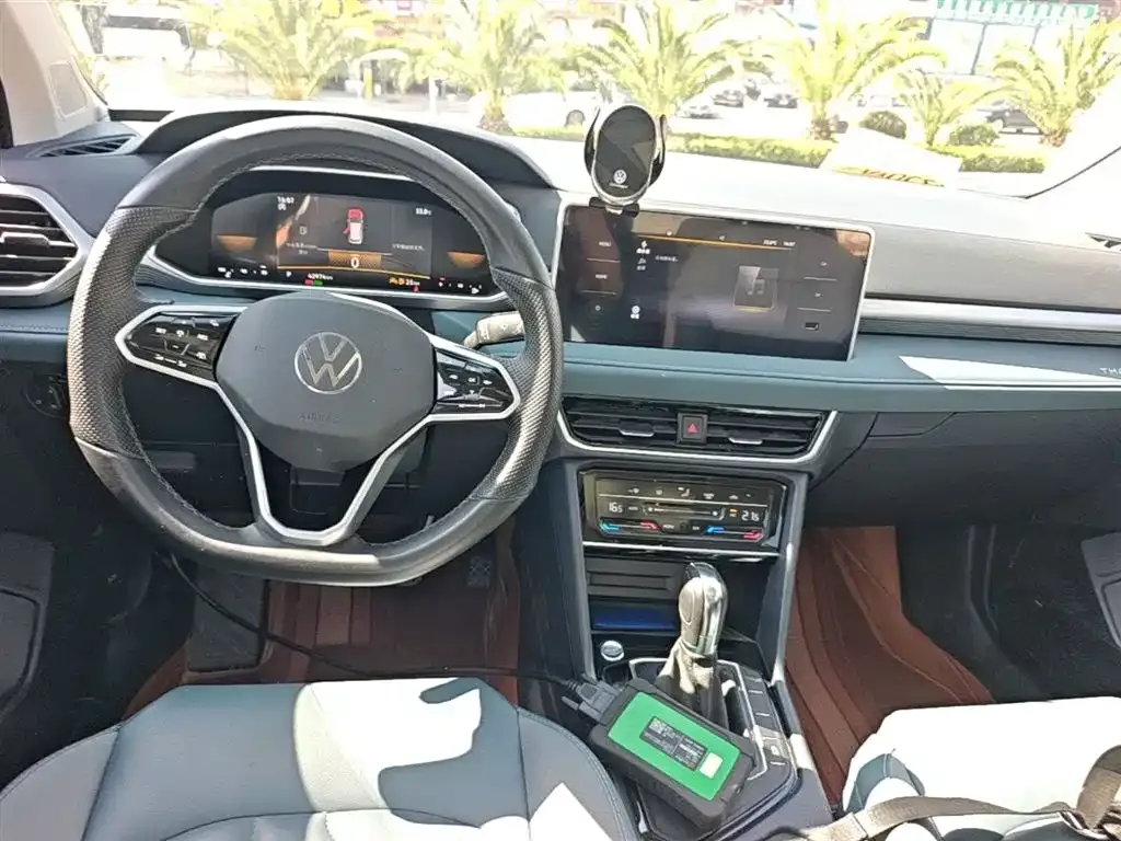 Volkswagen Tharu — фото 2