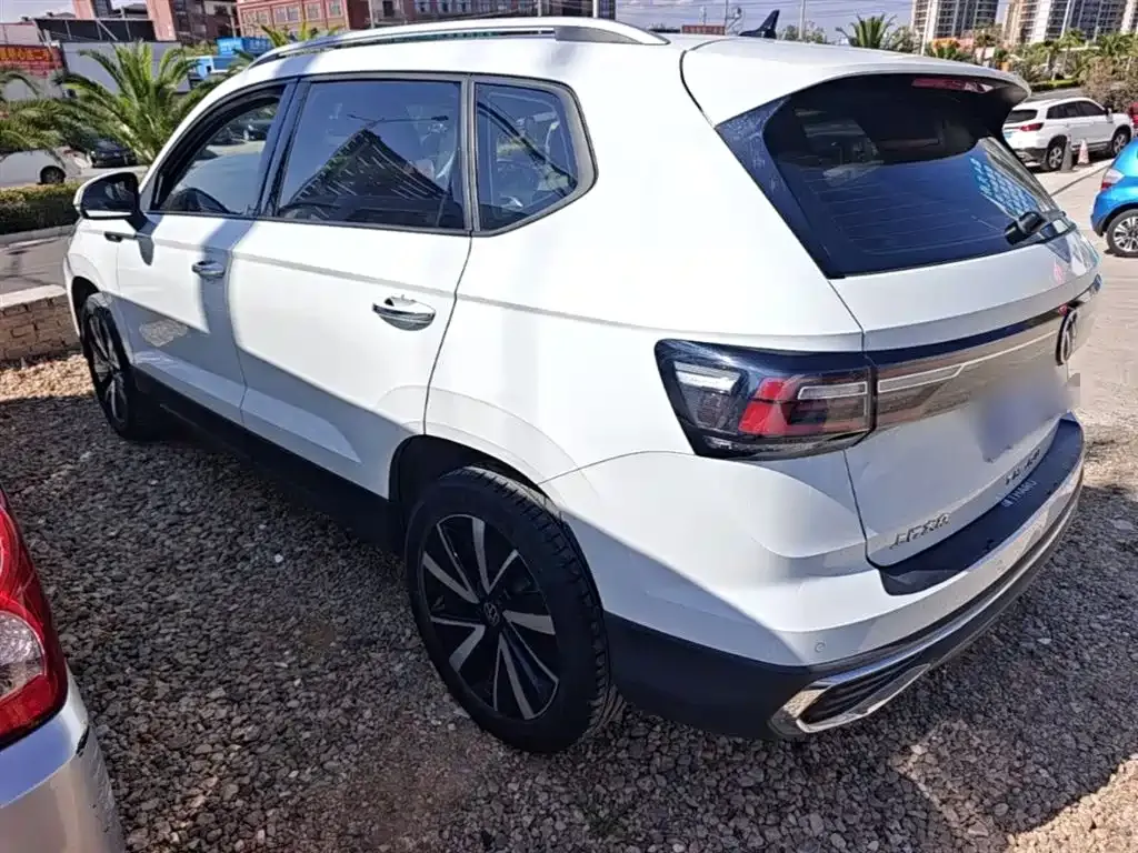 Volkswagen Tharu — фото 3