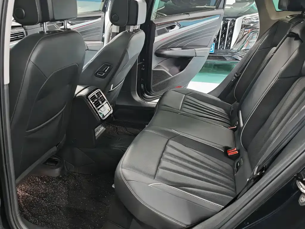Volkswagen Passat — фото 2