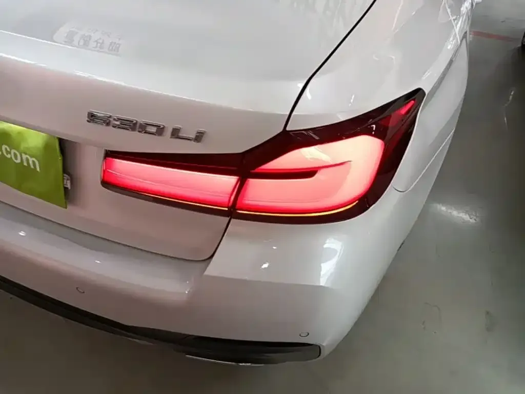 BMW 5 Series — фото 2