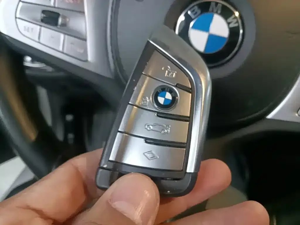 BMW 5 Series — фото 3