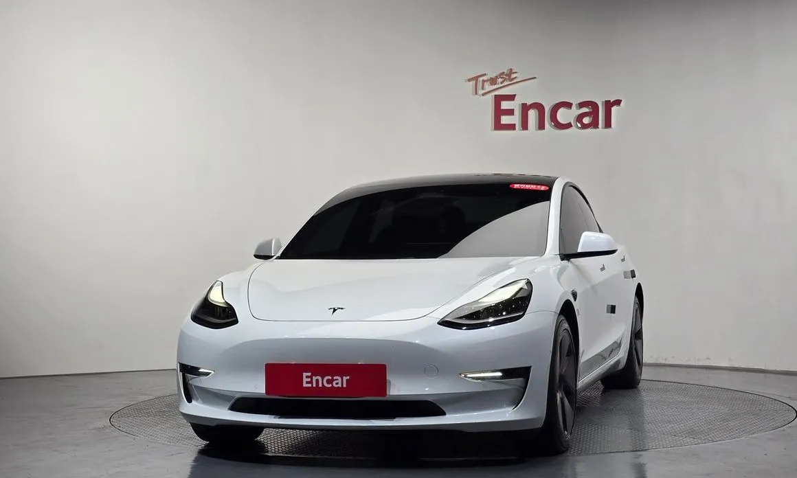 Tesla Model 3 2021 из KR, фото 2