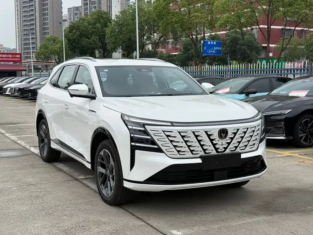 Changan CS75PLUS — фото 10