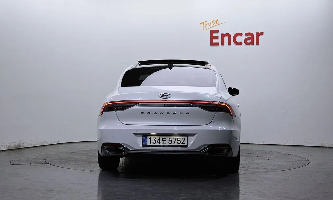 Hyundai Grandeur 2021 из KR, фото 2