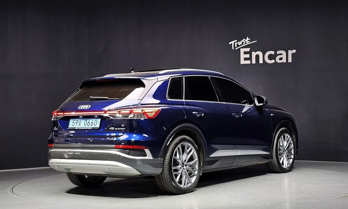 Audi Q4 e-tron 2025 из KR, фото 4