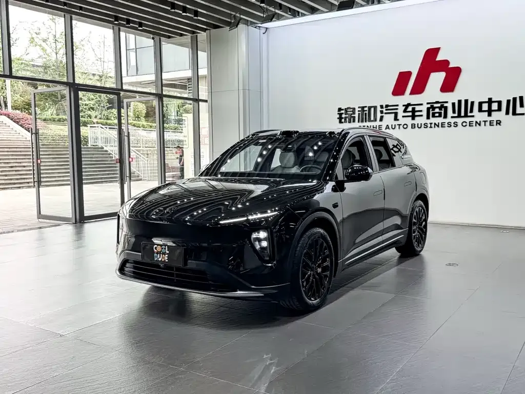 NIO ES6