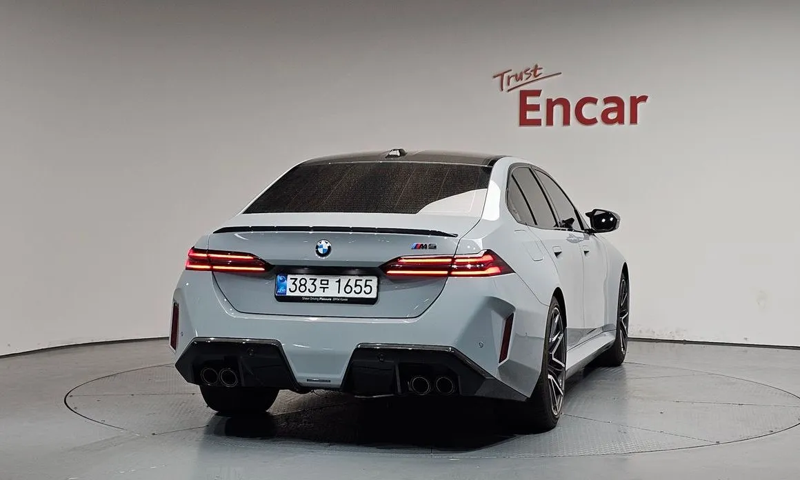 BMW M5 2026 из KR, фото 4