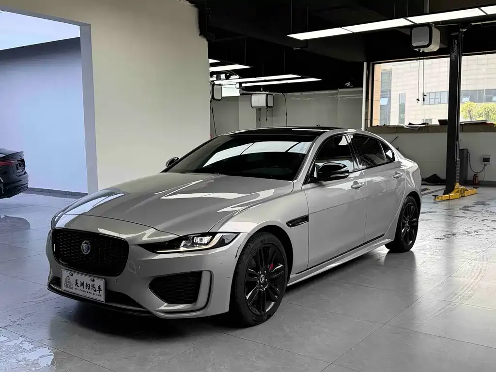 Jaguar XEL — фото 1