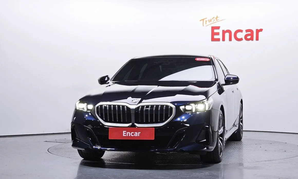BMW 5-Series 2025 из KR, фото 2